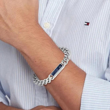 Ανδρικό βραχιόλι ατσάλινο Tommy Hilfiger 2790538 σε ασημί χρώμα και ασημί αγκράφα και μπλε πέτρα με μήκος 19cm.
